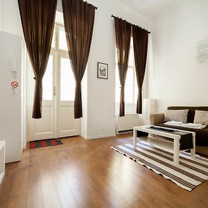 Studio met een King Size Bed